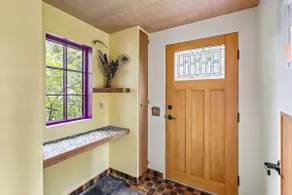 The Fireweed House - Historic Custom Mural Home - Image 3