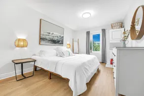 Harbour House - Image 2