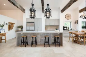 Chateau Rouge - Provincial Home Red Hill - Image 5
