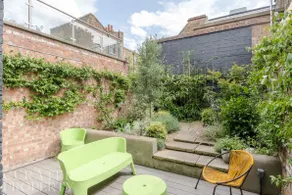 Georgian Townhouse with Sun Terrace & Garden - Image 5