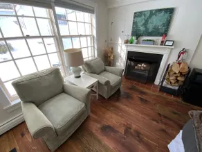 Luxury King Cottage, 2 twin beds in loft, fireplace, private entrance - Image 3