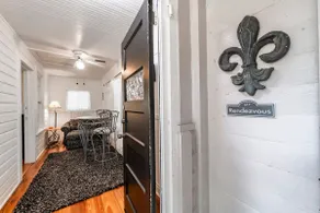 Beautiful Historic Cottage, Rendezvous - Image 2
