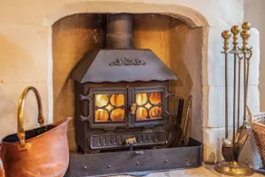 Characterful holiday cottage in the heart of Bourton-on-the-Water - Pear Tree Cottage, Bourton - Image 5