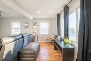 ABODE ON ATLANTIC - Spacious 2BD in the Heights - Image 5