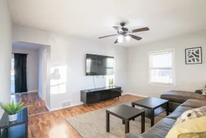 ABODE ON ATLANTIC - Spacious 2BD in the Heights - Image 4