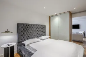 Stylish Parkway Apartment in Chelmsford - Image 4