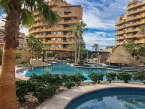 Sandy Beach Bella Sirena E104 Ocean Front Resort - Image 5