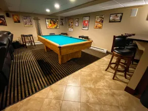 Amazing lakefront home in the White Mountains with game room theater - Image 4