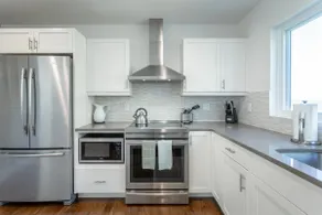 Hamilton Villa | Walk to Downtown! 3 BED 3 BATH - Image 5