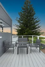 Jenkins Beach House Galwad y mor Call of the Sea - Image 3