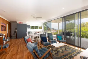 Jenkins Beach House Galwad y mor Call of the Sea - Image 4