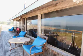 Ocean Front Timbered Lodge w Stunning Pacific View - Image 4