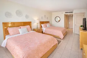 * Heated Pool * Sleeps Many Beachfront Resort - Image 5