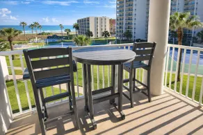 * Heated Pool * Sleeps Many Beachfront Resort - Image 4