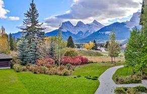 Outstanding Mountain Condo - Pool, Hot Tub & Waterslide! - Image 2