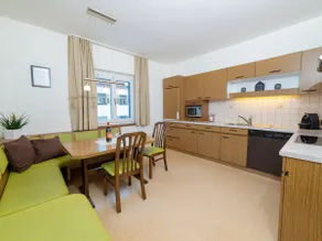 Apartment with terrace surrounded by mountains - Image 2
