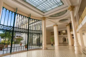 L incomparable - International Palace - Image 4