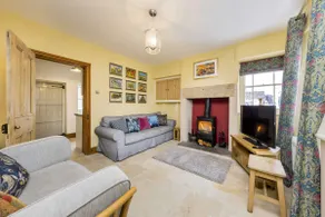 Peak Cottage - Image 2
