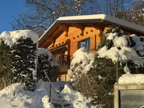 Chalet 7 Luxury Chalet with Cinema room - Image 5