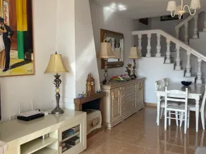 Townhouse with Sea View - Image 5