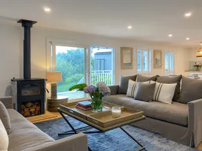 Huckleberry House - By Berry Getaways - Image 2