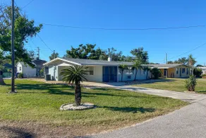 1 Mi to Beach: Nokomis Home w/ Private Pool - Image 2