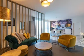 Versailles : Enter our time machine and discover this apartment with a vintage look. - Image 2
