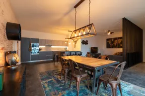 Detroit: WELCOME to this industrial-style apartment. Walking in, you'll find yourself in Charlie Chaplin's ”Modern Times” - Image 3