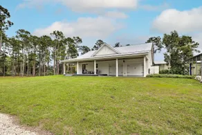 Trendiges Palm City Cottage mit Veranda auf 5 Hektar! - Image 3