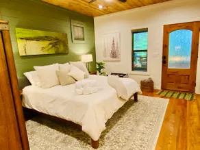 Mystic Pines: Secluded, Hot Tub, Pets - Image 5