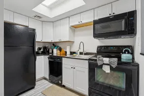 Pool & Hot Tub | Updated Kitchen | By Airport, ASU - Image 3