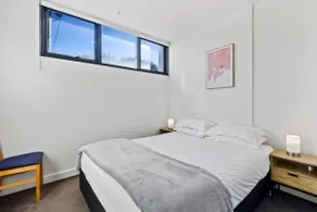 Cosy 1-Bed with Private Balcony By Showgrounds - Image 2
