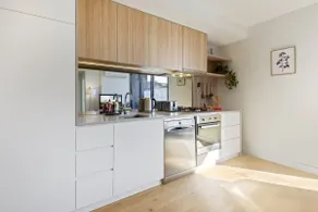 Cosy 1-Bed with Private Balcony By Showgrounds - Image 3
