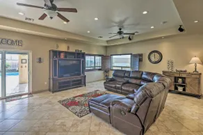 Luxe Retreat w/ Lake Havasu View & Pool! - Image 4