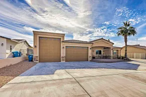 Luxe Retreat w/ Lake Havasu View & Pool! - Image 2