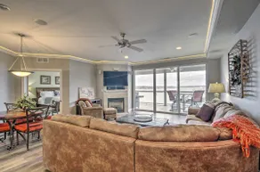 Relax by Pools: Top-Floor Lands End Corner Unit - Image 3
