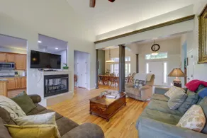Classy Home w/ Hot Tub + Mt. Jefferson Views! - Image 3