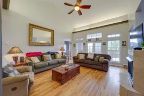 Classy Home w/ Hot Tub + Mt. Jefferson Views! - Image 4