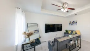 Deluxe Designer Retreat | Boca-Chica | SpaceX - Image 3