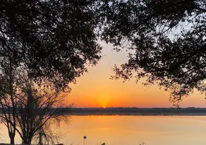 Lake House · Private Acres · Sunset Views - Image 4
