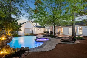 Unique Mid century modern in The Woodlands - Image 2