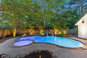 Unique Mid century modern in The Woodlands - Image 4
