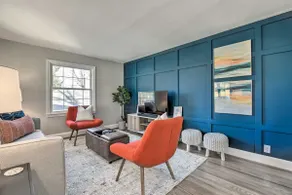 Mid-Century Modern Cottage in Ardmore Area! - Image 4