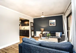 East Road Apartment - Image 3