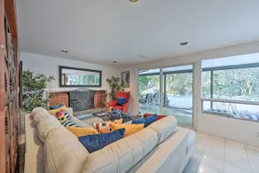 Edmonds Apartment with Private Wine Cellar! - Image 5