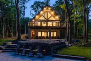 The Ravine by Calabogie Retreats - Luxury Chalet - Image 2