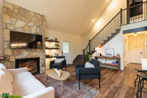 The Ravine by Calabogie Retreats - Luxury Chalet - Image 5