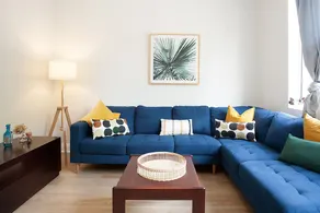 Incredible Beachside Location 4 Bed Apartment - Image 2