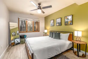 2 Bedroom Townhouse w/Soaking Tub + Rain Shower - Image 3