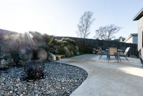 Modern & Convenient in Newstead - Image 5